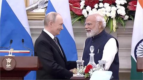 普丁訪印度會面莫迪 加強兩國能源、軍事合作