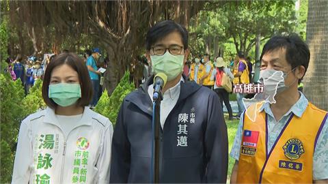 黃偉哲大陣仗登記　陳其邁「逆操作」跑行程