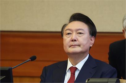快新聞／怎麼了？下午出庭後未送回看守所　尹錫悅緊急送醫原因不明