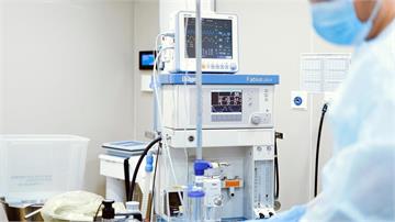 腸病毒感染未滿1月嬰成首例死亡個案！發紺、呼吸困難9重症徵兆一次看！