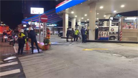 詭異男「加油站縱火」釀兩傷　起底背景前科累累