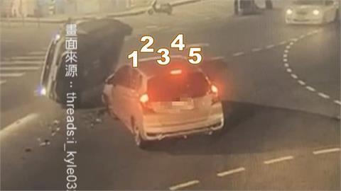 台中2車路口碰撞！　遭撞車「懸空五秒」側翻多處擦挫傷