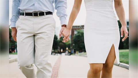 快新聞／政府這招太狠了！結婚竟有機會「爽領1克拉鑽石對戒」　詳情曝光