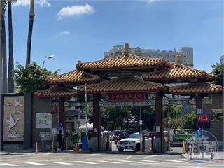 台中殯儀館約聘人員撫摸死者胸部　自拍褻瀆屍體照片遭判刑