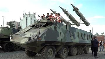 紅星足球隊聯賽封王！塞爾維亞用坦克、火箭來慶祝
