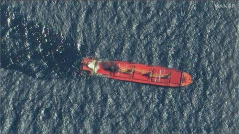 紅海危機以來首見　英國貨輪「紅寶石號」遭擊沉