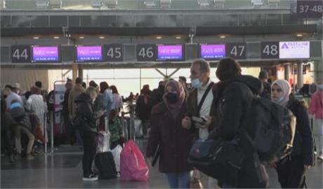 俄烏緊張影響國際航班　基輔機場忙碌民眾搶出境