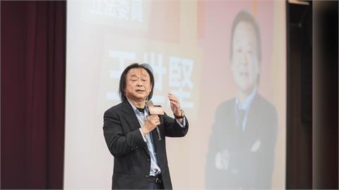 快新聞／王世堅不忍了！轟蔣萬安「問什麼都不知道」：換都知道的沈伯洋