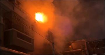 嘉義透天厝深夜惡火奪3命　一家三口受困3樓陽台不治