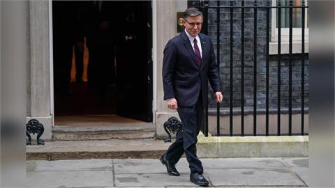 快新聞／英國首相訪中惹議　王丹直言「這句話」