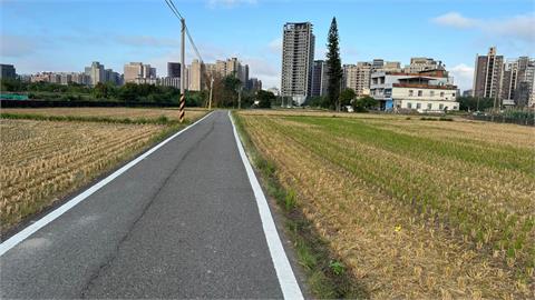 竹北每坪飆80萬！謝金河揭「一條馬路兩個世界」：背後利益太大了