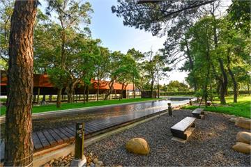 大湳森林公園兼具生態棲地防災治洪休憩　獲公共工程金品獎優等