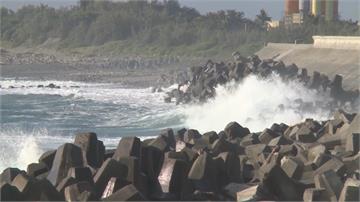 「閃電」估20：30發陸警 花東、恆春半島防豪雨