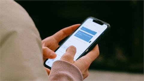 iPhone藏「出軌天堂」?網紅「3步驟」揭伴侶行蹤:刪對話沒用