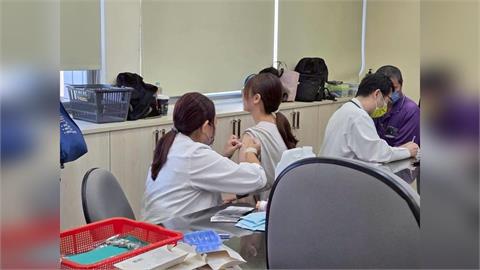 有注有保庇，第2階段50歲以上左流右新開打