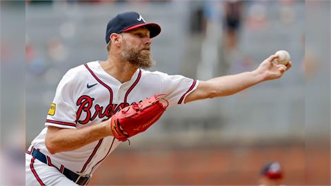 MLB(影)／睽違8年再飆100英里超狂火球！37歲「拍賣哥」幽默回應笑翻記者