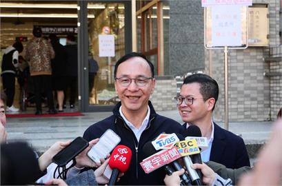 快新聞／藍也要來！白將上街挺柯向賴釘孤支　賴瑞隆轟：朱惡意干預司法