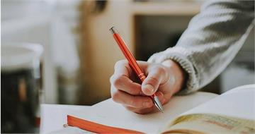 「肺」字右邊不是一點！她見正確寫法嚇傻　一票人震驚：從以前就學錯了