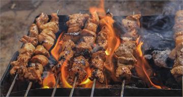 中秋節別只烤肉！「隱藏版神物」曝光網驚呆　蔥餅、鱈魚香絲都上榜