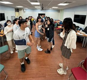 【淡江傳真】淡江大學5師榮獲「112年度教學實踐研究績優計畫」私校第一
