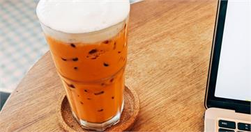 告別爆糖時代？泰國強推飲品減糖新規　「正常甜」從今天起只剩一半糖