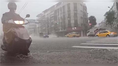 快新聞／南方雲系北移水氣增「南部、花東雷陣雨」　午後各地留意短時強降雨