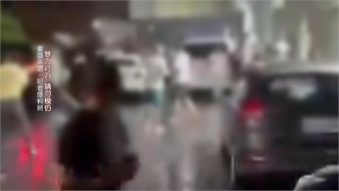 囂張球棒隊！鹿港知名角頭疑捲「債務糾紛」　砸車毀店畫面全都錄