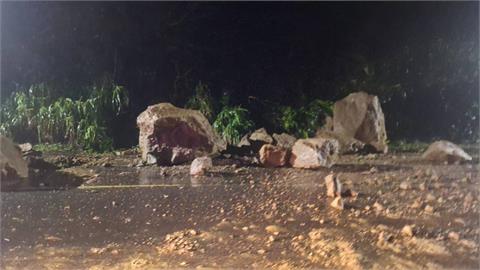 快新聞／清晨驚魂！萬里核二廠進水口前巨石崩落　現場畫面曝光