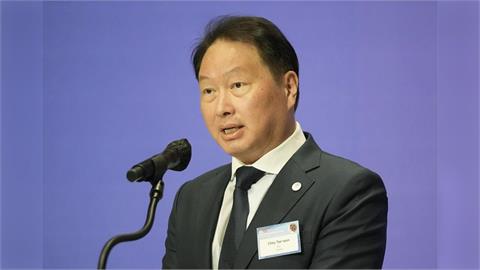快新聞／SK集團董座崔泰源談AI浪潮　籲投資人「別買了又賣」
