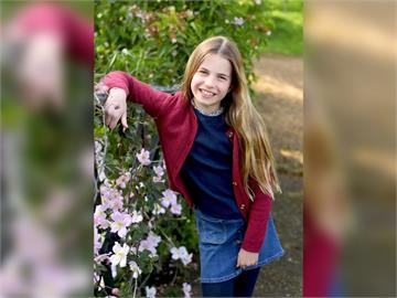 快新聞／夏綠蒂公主9歲了！站「這種花」旁拍生日照　背後有暖心考量