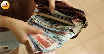 記得刷存摺！勞動部15筆款項接力發到月底　入帳時間一次看