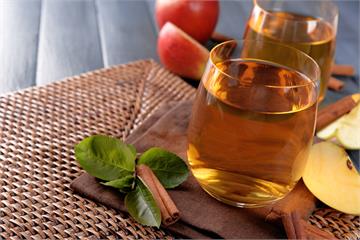 喝一杯就暖起來！7 道冬天自製熱飲：蘋果茶、可可到薑汁撞奶全都有