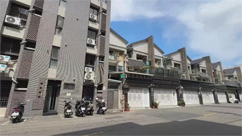 砰! 疑「彎腰撿手機」逆撞釀禍 7旬駕駛下車仍驚魂未定