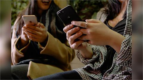 台中警助尋回手機 日籍旅客讚台灣警察太厲害