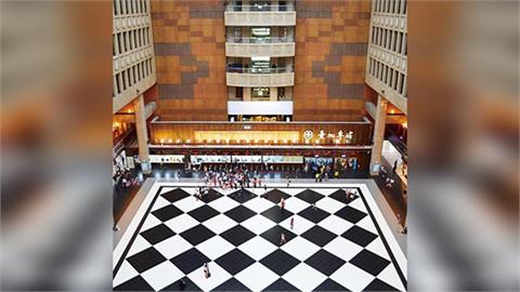 新光三越拿下北車商場招標！微風飲恨當備胎