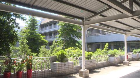高中教室電箱冒火花　學生起鬨當跨年