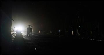 古巴電網1個月內三度崩潰！全國日停電12小時　燃料短缺加劇能源危機