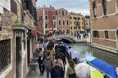 快新聞／義大利威尼斯遊客爆滿　將禁絕大型旅遊團、使用擴音器