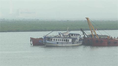 越南下龍灣旅遊船翻覆　35死4失蹤　男童困船艙4小時「奇蹟生還」