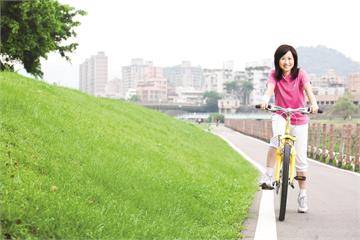 快新聞／北市6選區林奕華自行宣布當選！ 守住藍天擊敗「哈佛女孩」謝佩芬