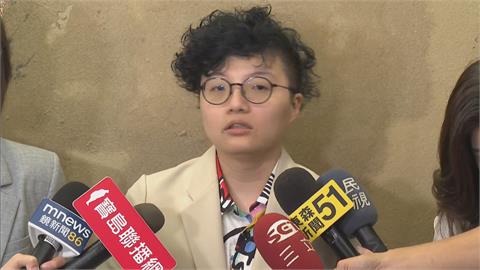 快新聞／黃珊珊辯匿名捐款「會計師懶惰」　吳靜怡酸：會計師又是端木正？