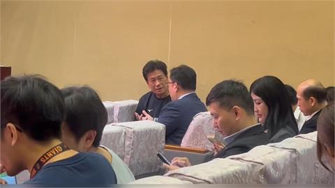 快新聞／「假日飛刀手」陳義信出任原民會副主委　與鄭世忠相談甚歡畫面曝