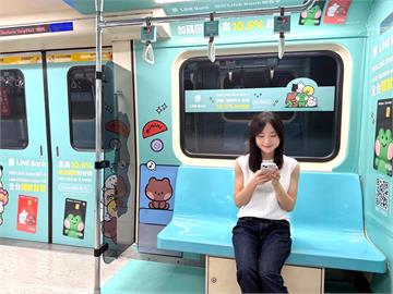 LINE FRIENDS minini首度亮相台北捷運 辦卡首刷送好禮
