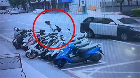 車被亂移！　騎士停車圖方便挪他人車輛　遭警目擊勸導不聽吃罰單