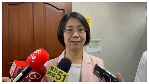 翁曉玲遭堂哥怒嗆「台灣人看不起」沒在怕：我就是堂堂正正中國人！她用「扁金句」酸爆
