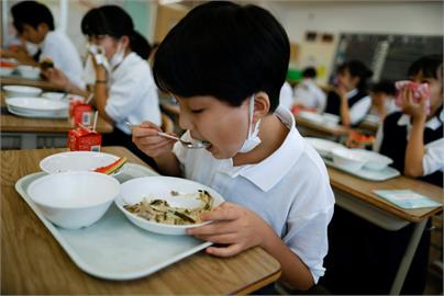 日本物價居高不下 學生營養午餐麵包也無法供應