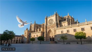 教宗 Leo 訪西班牙談和平　稱非天真幻想盼跨越意識形態