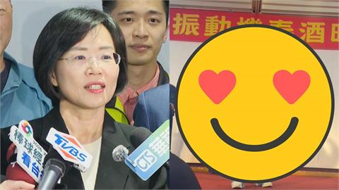 春酒歌手熱唱「衝衝衝」竟是蘇巧慧！身影「重疊蘇貞昌」網震驚：有被嚇到