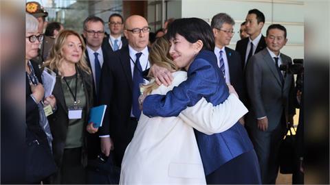 快新聞／日義友好！高市早苗祝梅洛尼生日快樂　她緊擁：一起面對困難