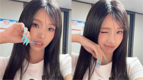 i-dle小娟水炸彈跪地被拉掉上衣！當眾「黑色比基尼全露」網轟像脫衣秀